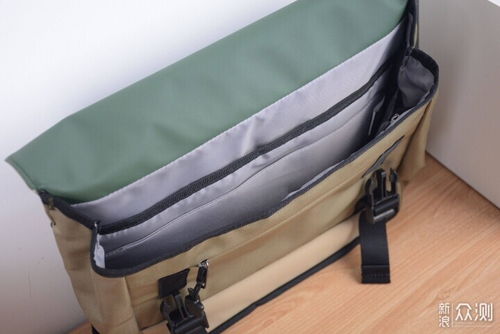 逆天復古顏值,tomtoc x 吉考斯工業(yè)聯(lián)名款