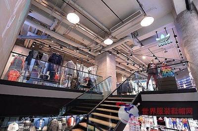 阿迪達斯逆勢擴張，香港零售業(yè)的冰與火之歌